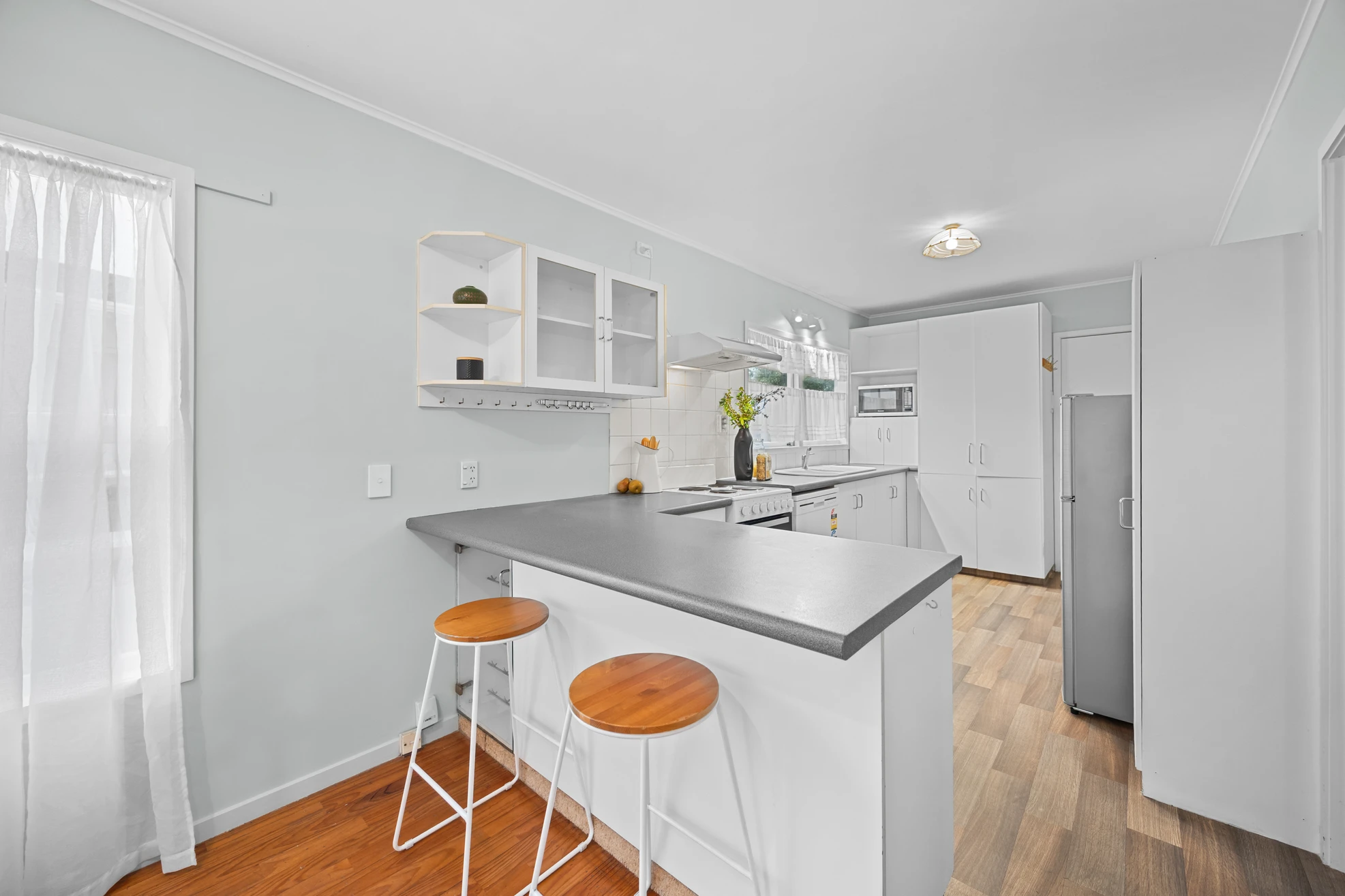 dd13-H3386004-167945724__1760473548-15273-2Z3A1166