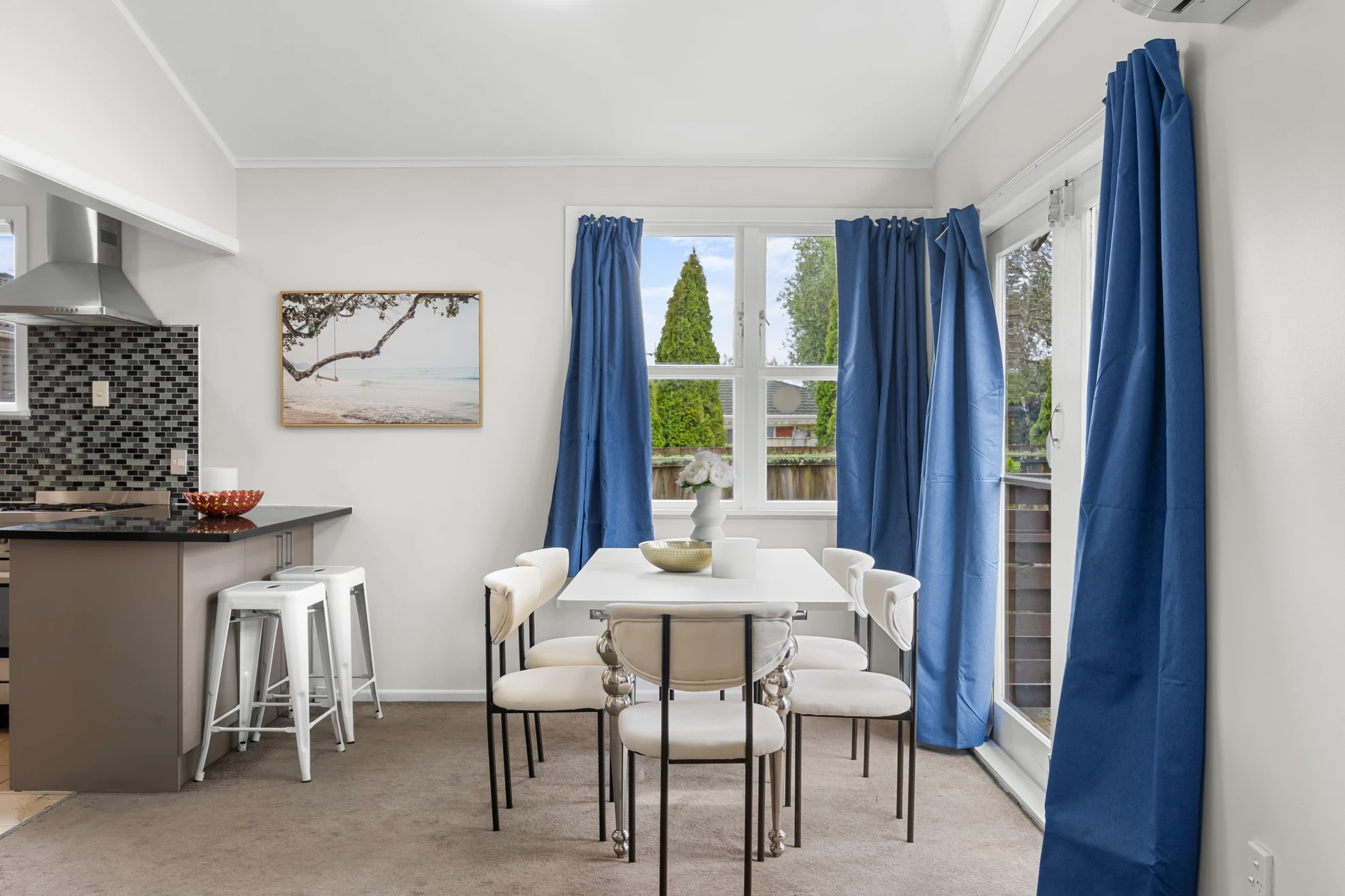 e98c-H3374206-165050775__1758748894-8178-2Z3A6943